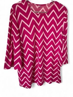 Women's Chevron Stretch Top - Hot Pink & White